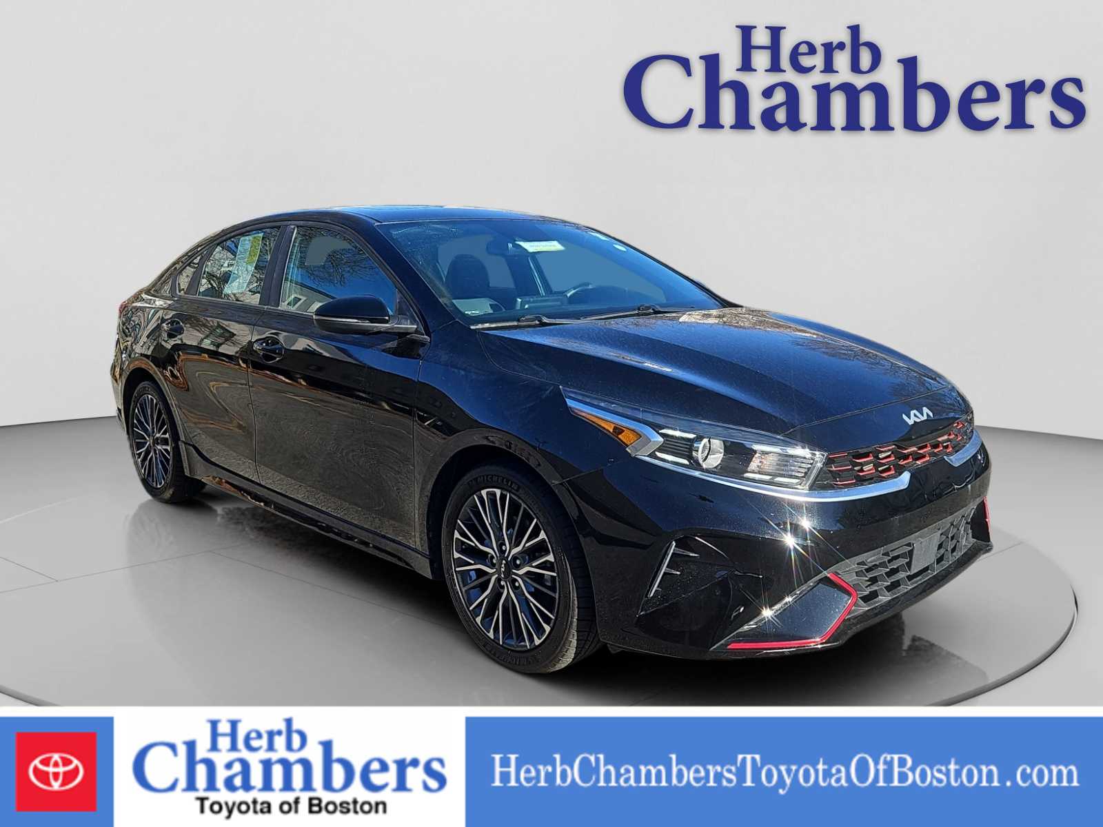 2022 Kia FORTE GT-Line's photo