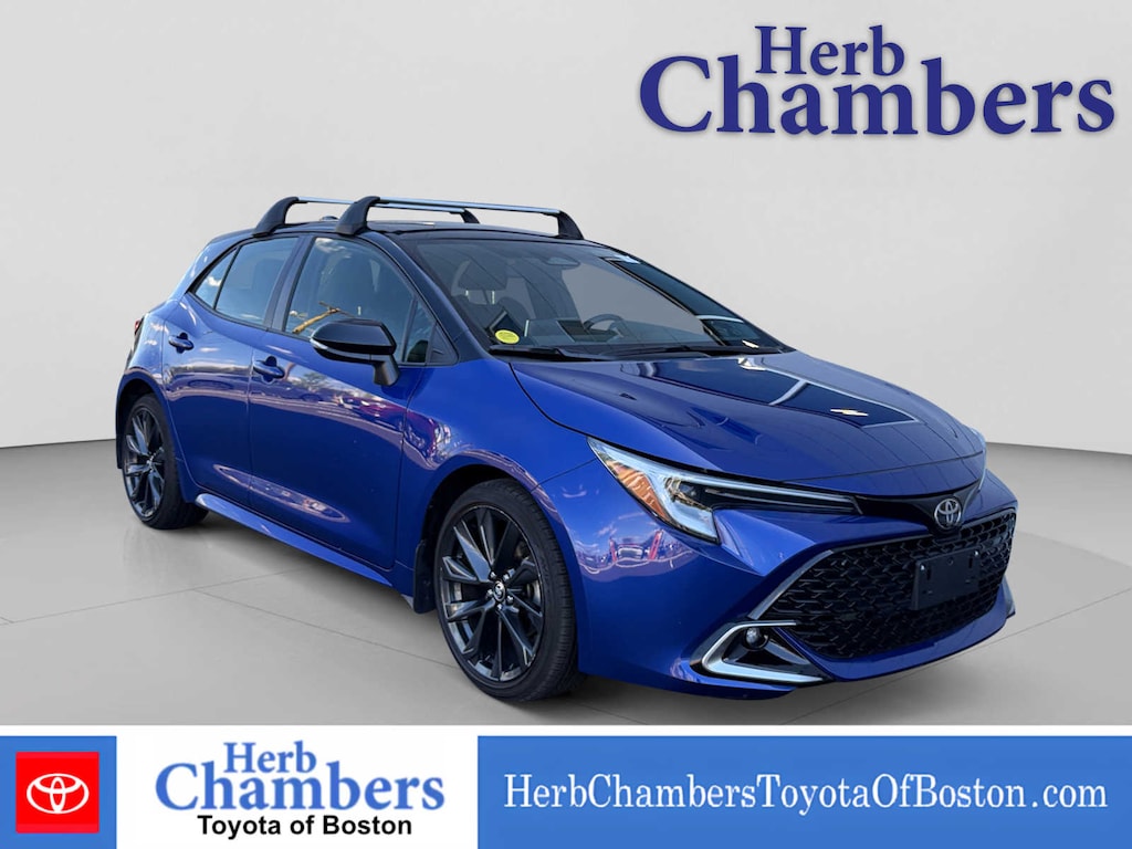 Used 2023 Toyota Corolla Hatchback XSE Sedan
