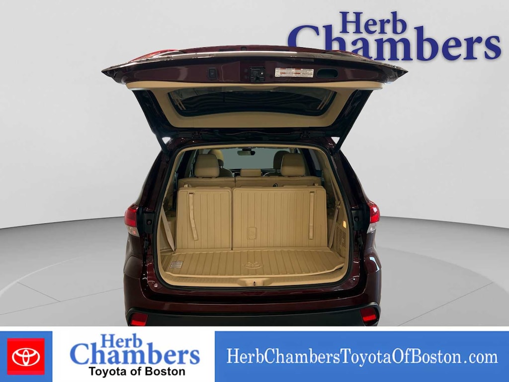 Used 2019 Toyota Highlander XLE SUV