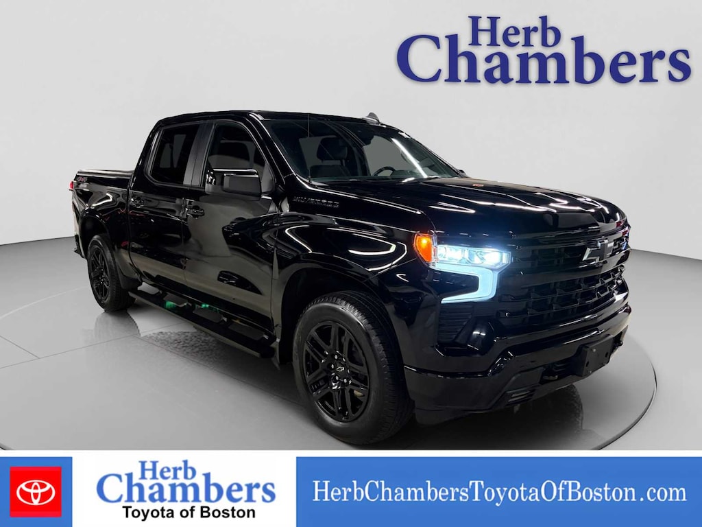 Used 2024 Chevrolet Silverado 1500 RST 4WD Crew Cab 147 Truck