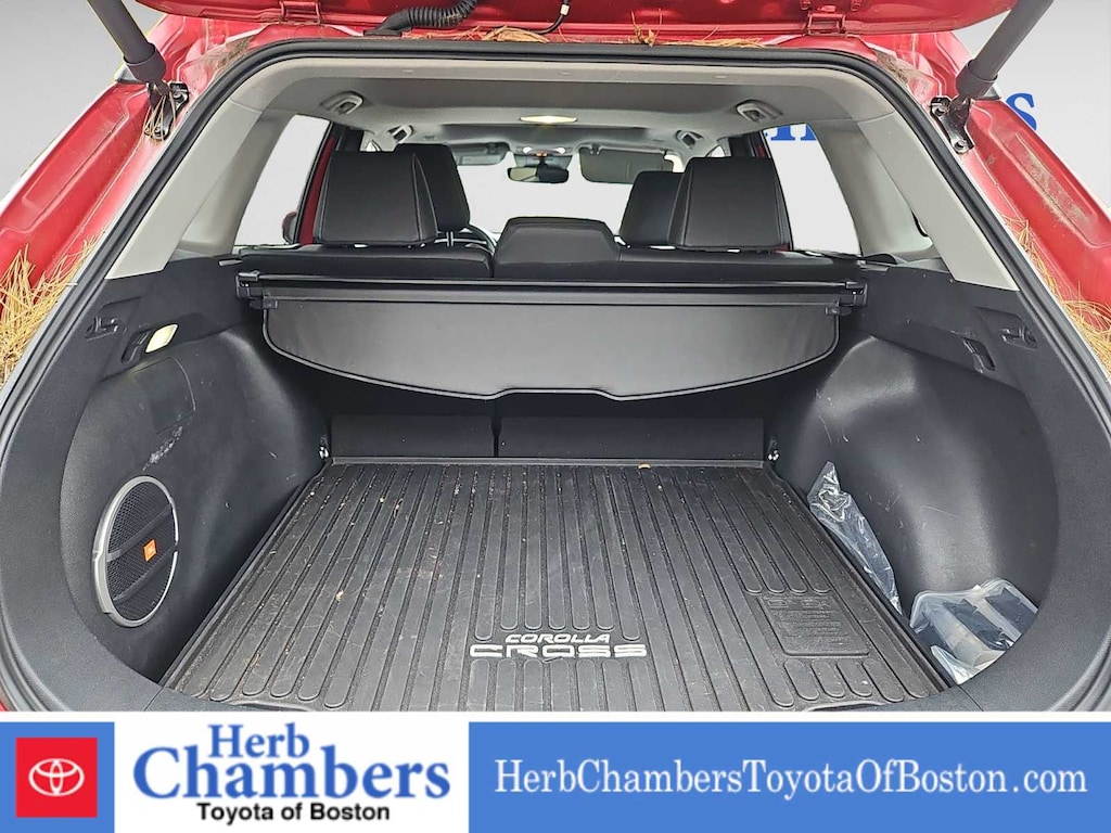 Used 2023 Toyota Corolla Cross XLE SUV