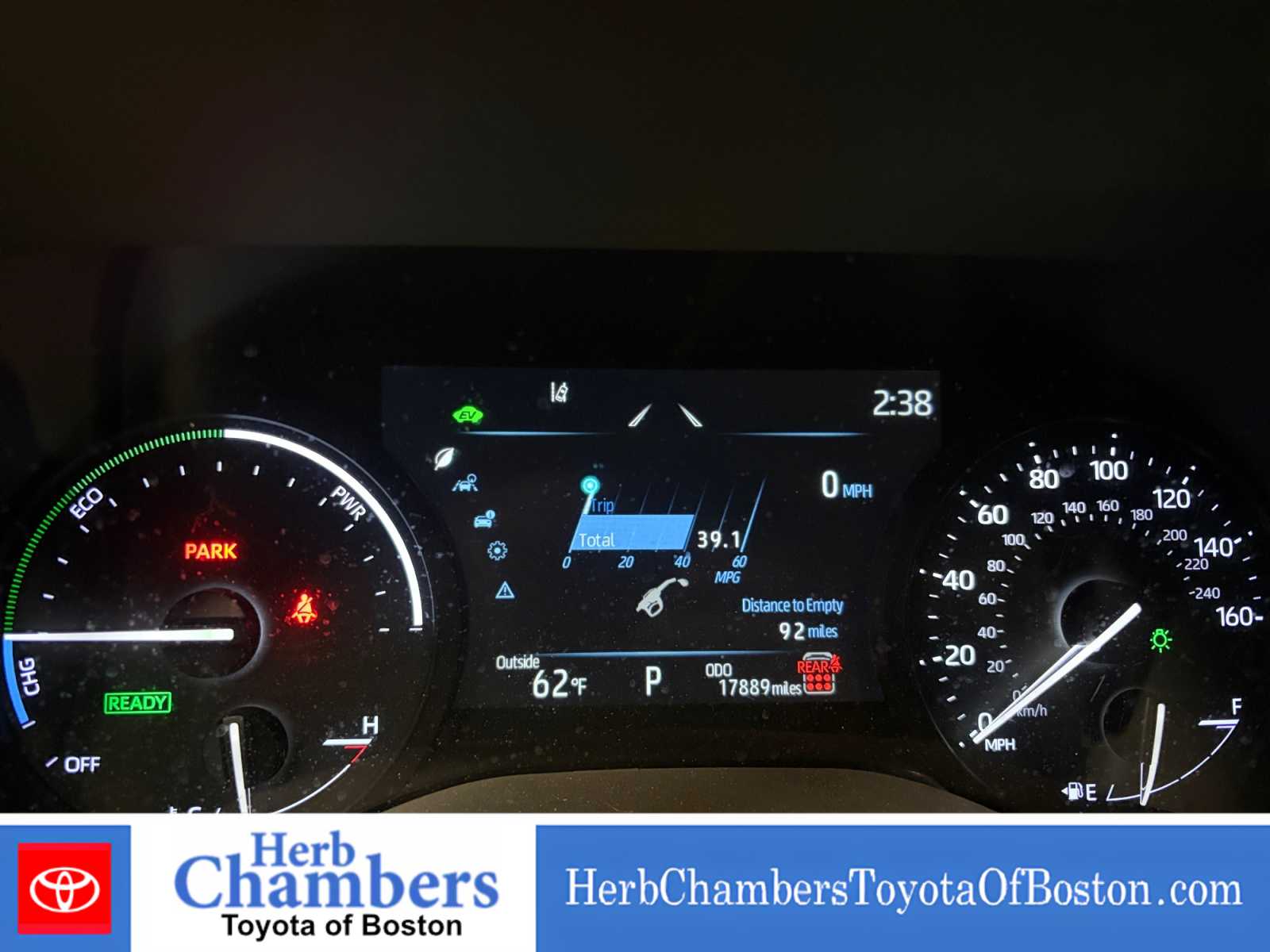 2025 Toyota Sienna LE 8-Passenger Hybrid AWD's photo