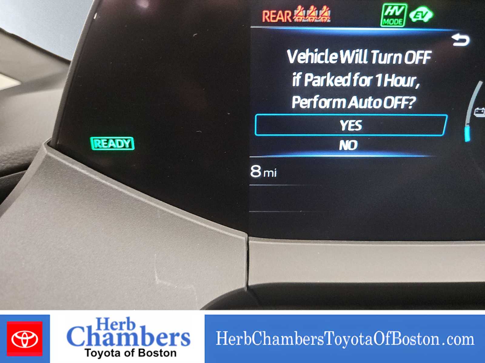 2026 Toyota Prius Plug-in Hybrid XSE - Photo 5