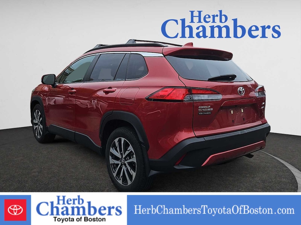 Used 2023 Toyota Corolla Cross XLE SUV