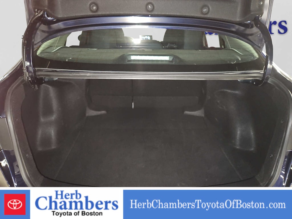 Used 2022 Toyota Corolla LE Sedan