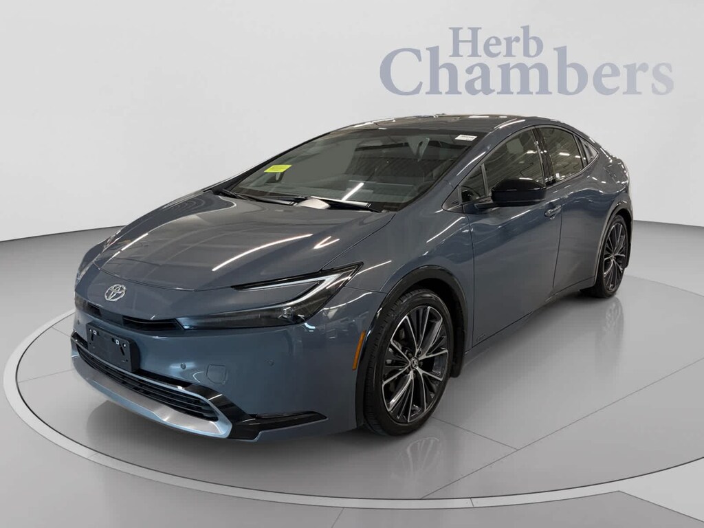 Used 2025 Toyota Prius XLE Sedan