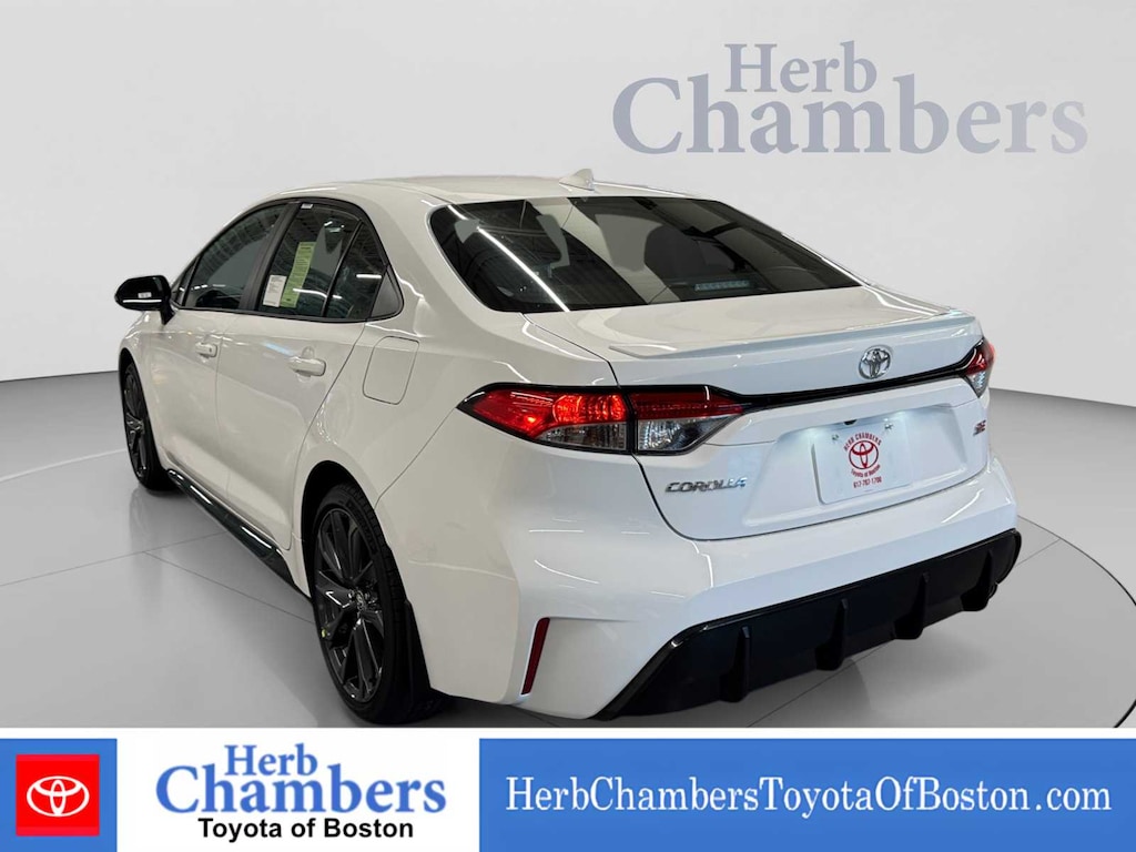 New 2026 Toyota Corolla SE Sedan