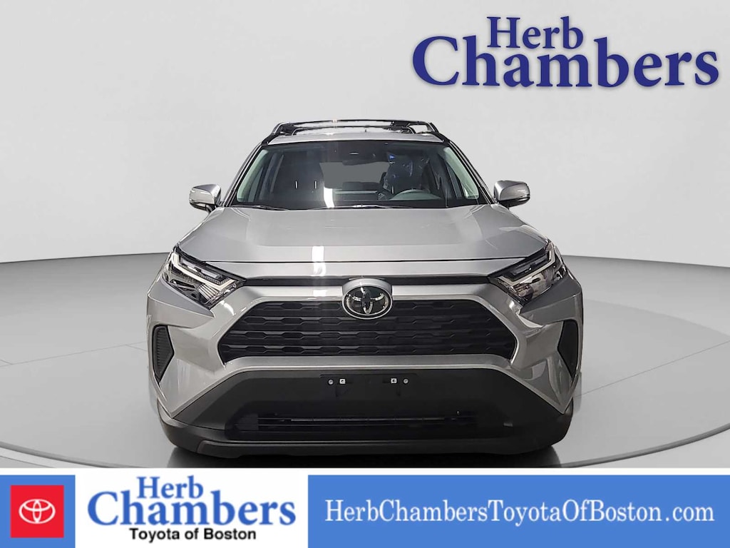 New 2025 Toyota RAV4 XLE SUV
