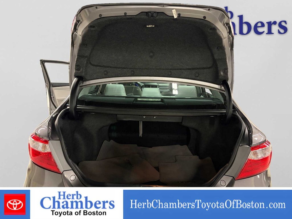 Used 2015 Toyota Camry XLE Sedan