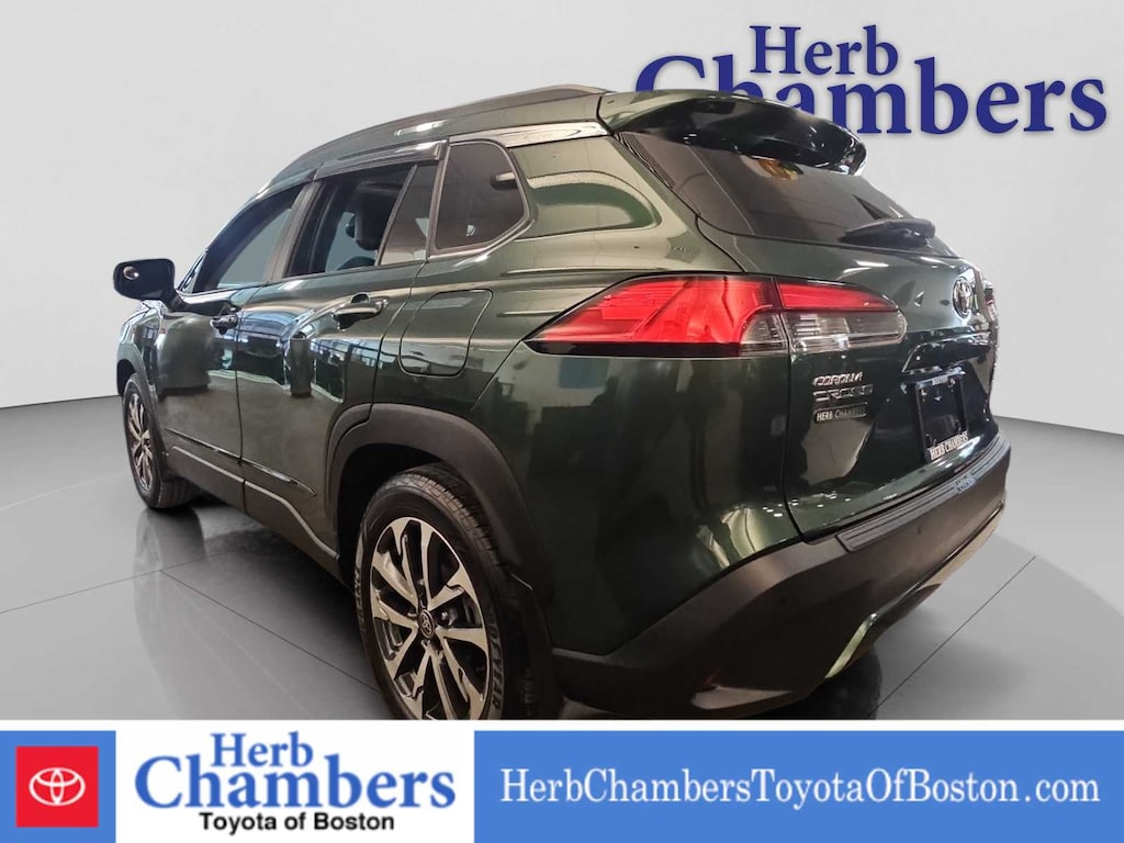 Used 2022 Toyota Corolla Cross XLE SUV