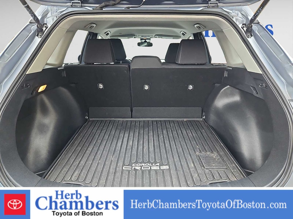 Used 2022 Toyota Corolla Cross LE SUV