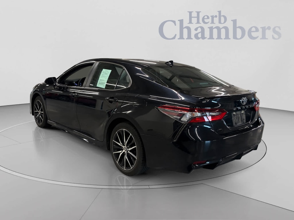 Certified 2021 Toyota Camry SE Sedan