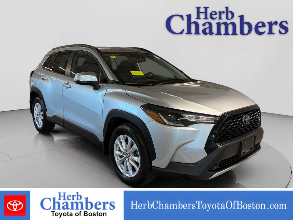 Used 2023 Toyota Corolla Cross LE SUV