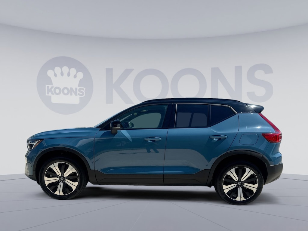Used 2023 Volvo XC40 Recharge Pure Electric Twin Plus SUV
