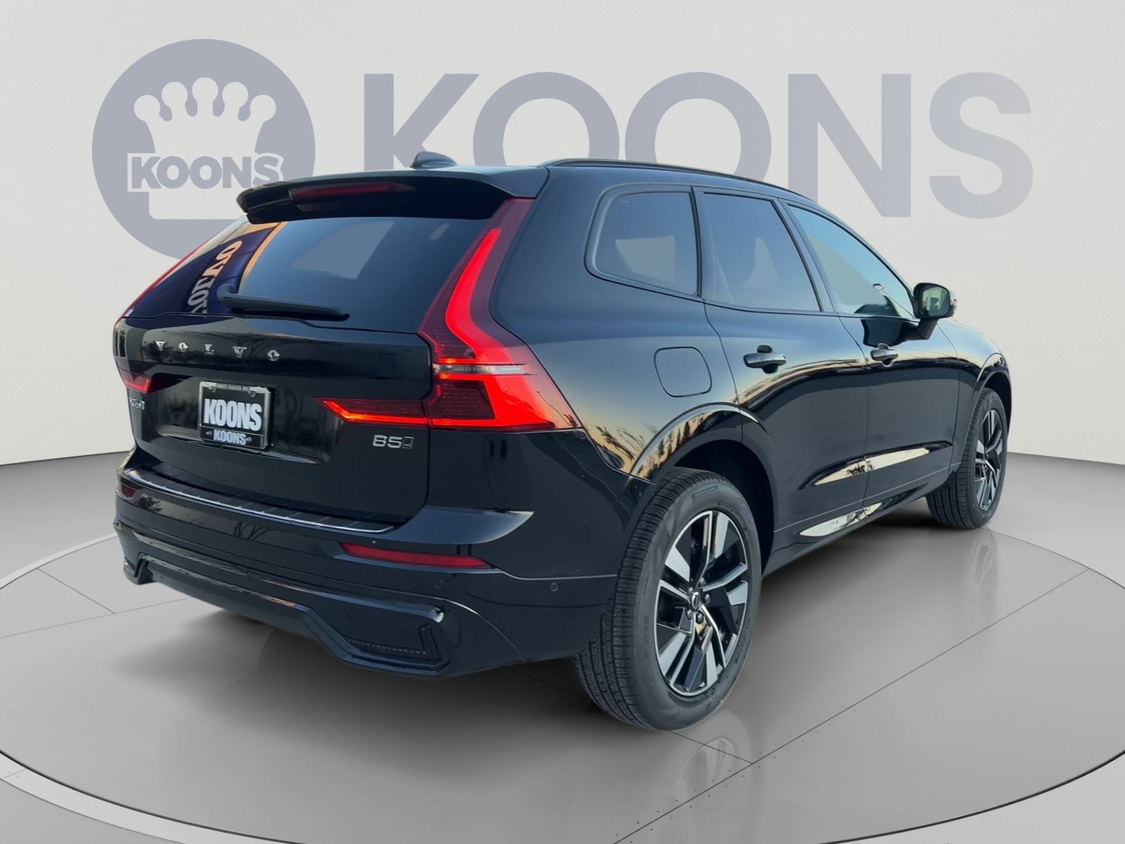 2026 Volvo XC60 Plus - Photo 11