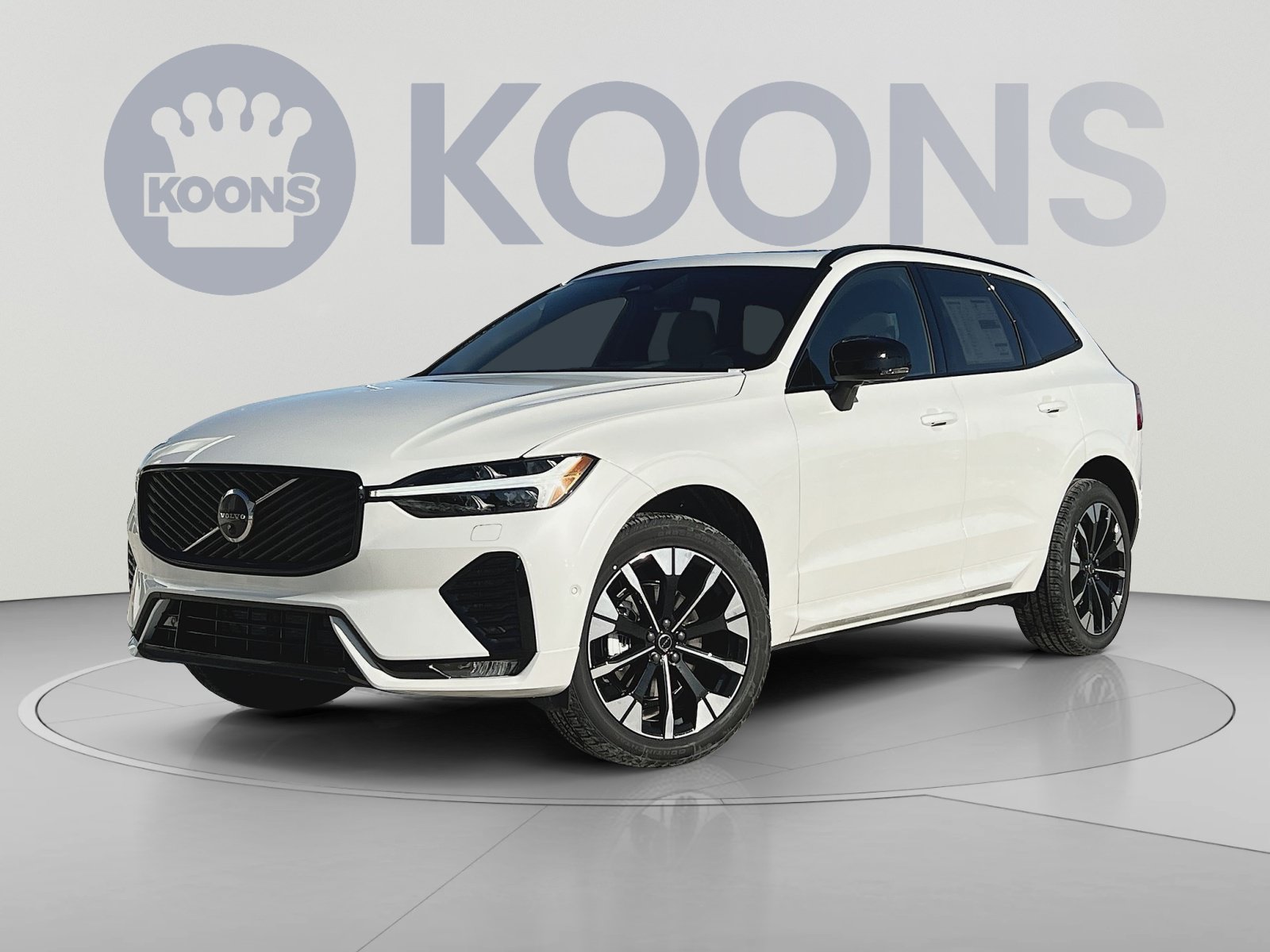 2026 Volvo XC60 Plus