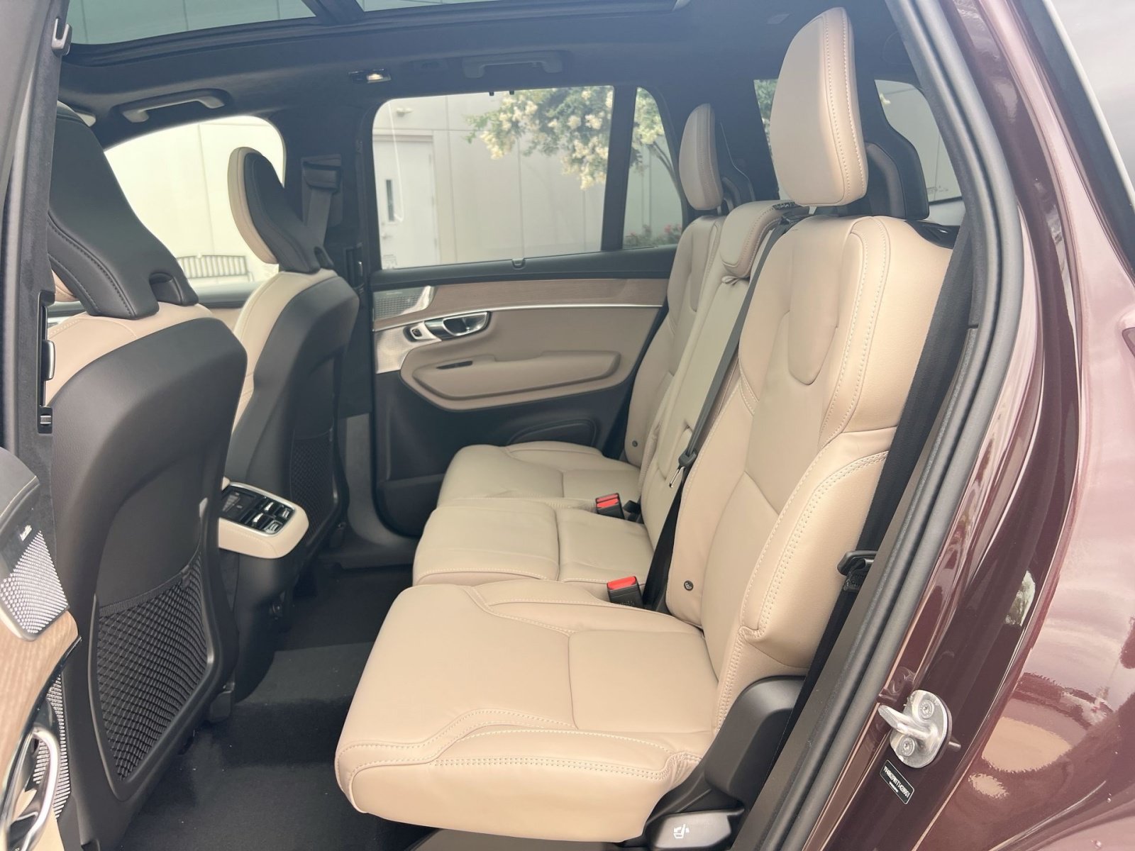 2026 Volvo XC90 Ultra - Photo 32