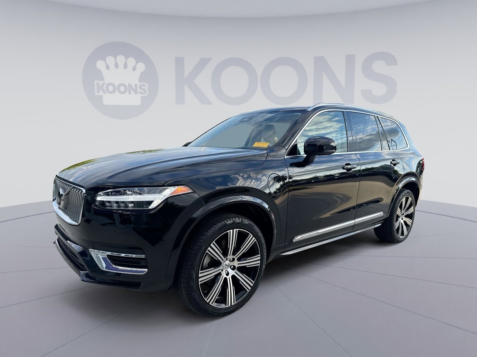 2023 Volvo XC90 T8 Recharge Plus Bright Theme 7-Seat 4WD's photo
