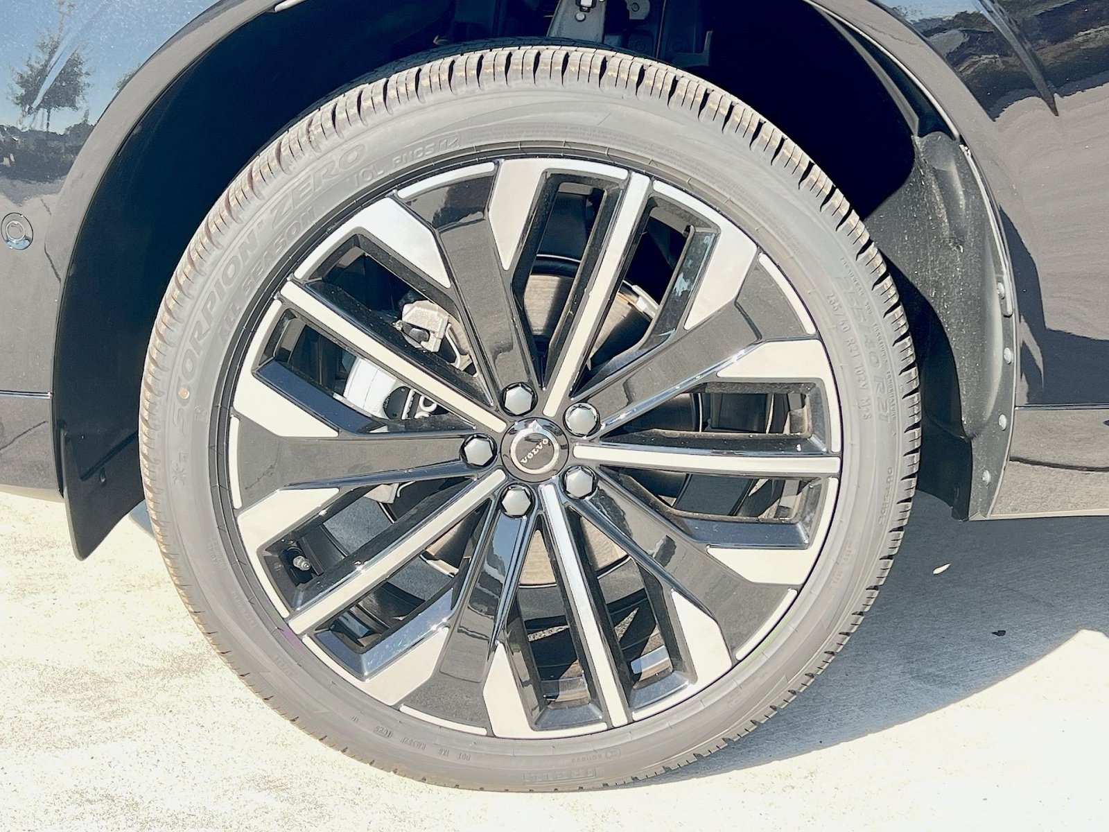 2026 Volvo XC60 Ultra - Photo 18