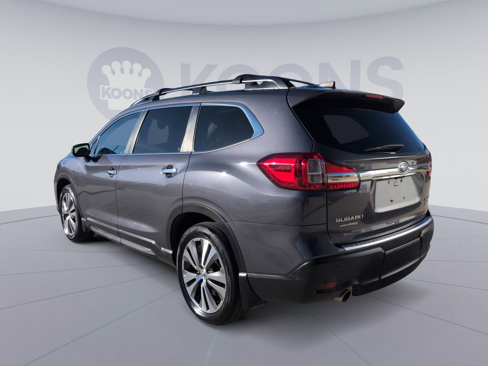 2022 Subaru Ascent Touring photo 2