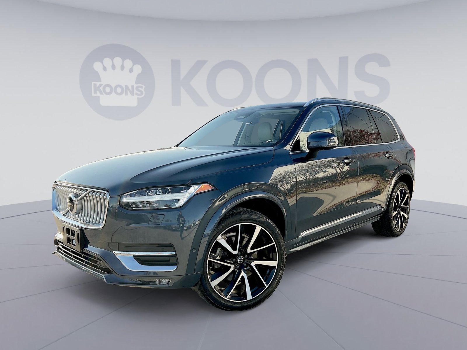 2023 Volvo XC90 Plus