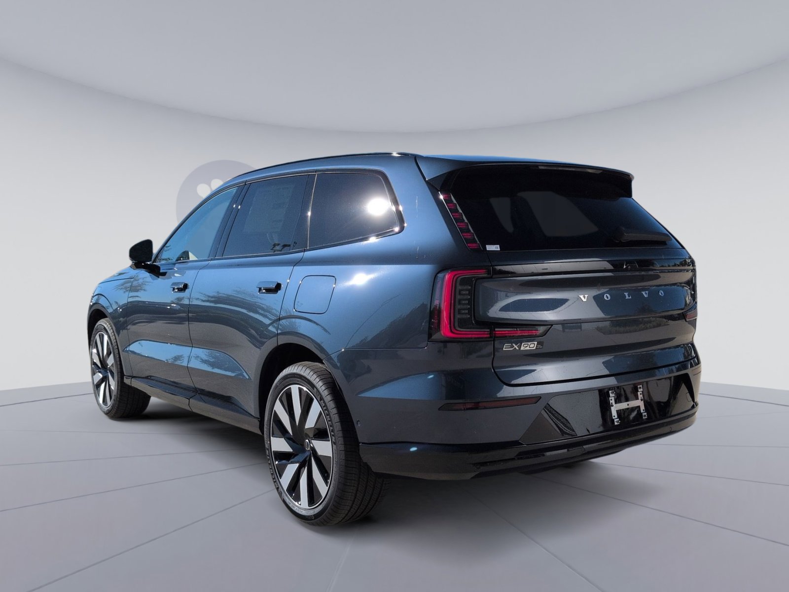 2025 Volvo EX90 Twin Motor Plus photo 3