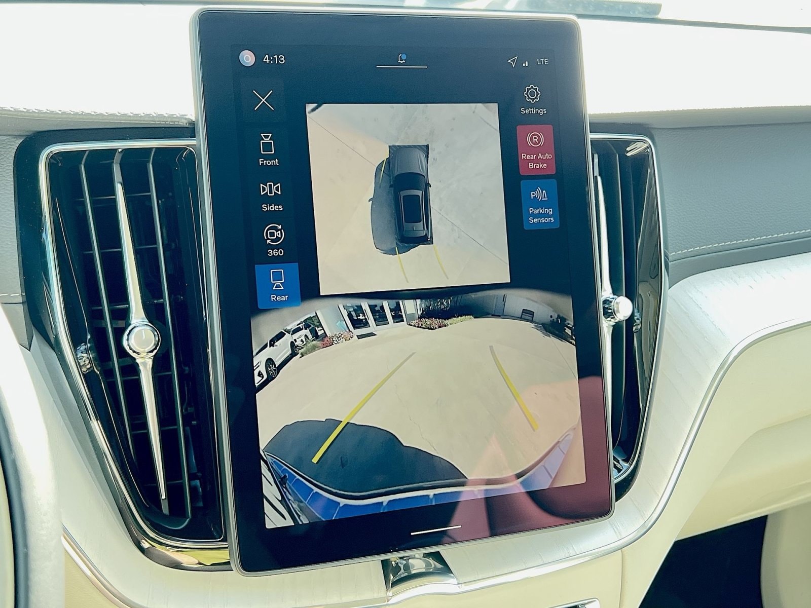 2026 Volvo XC60 Ultra - Photo 19