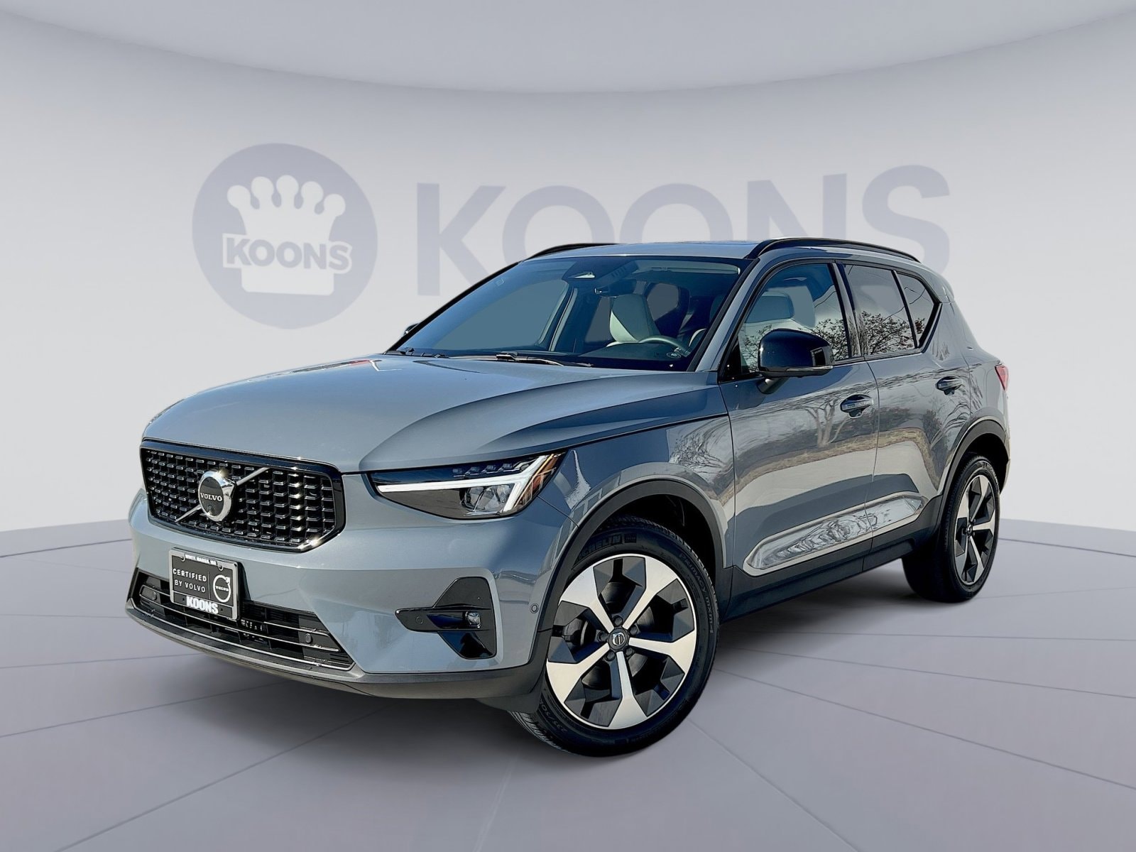 2023 Volvo XC40 Plus
