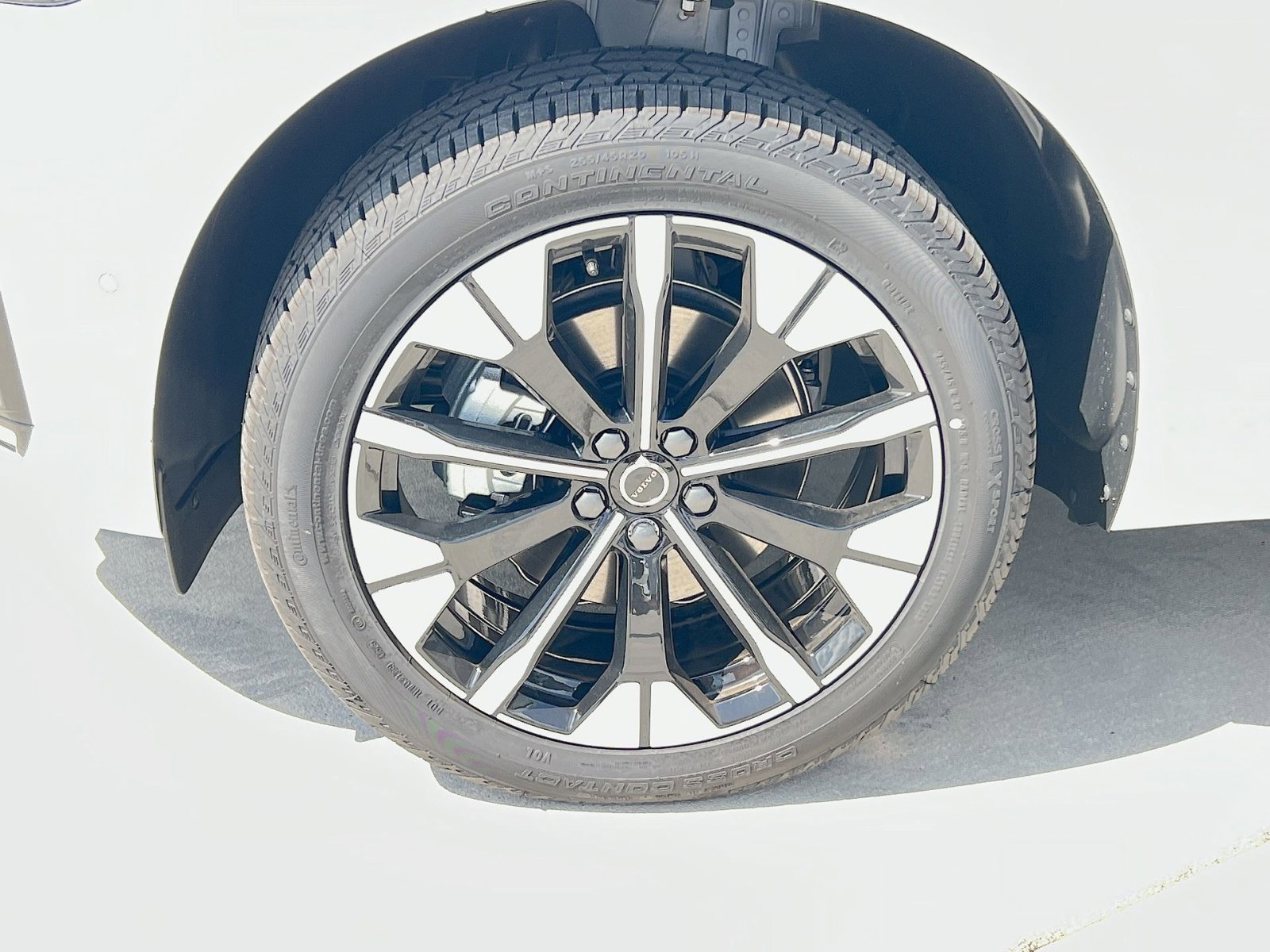 2026 Volvo XC60 Plus - Photo 12