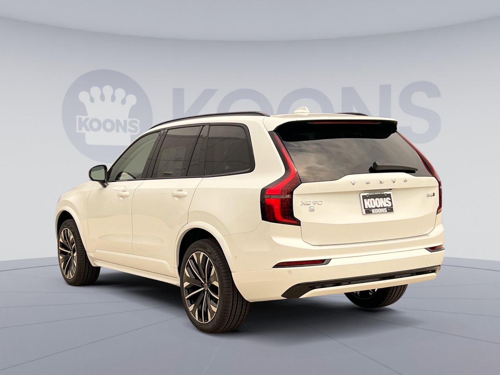 2026 Volvo XC90 photo 3
