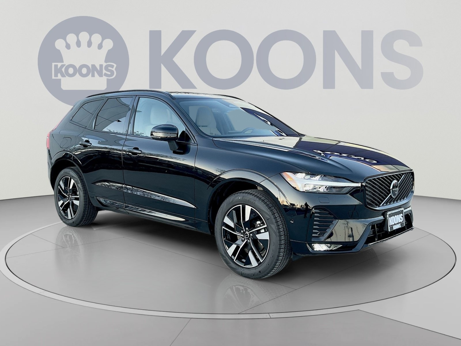 2026 Volvo XC60 Plus - Photo 18