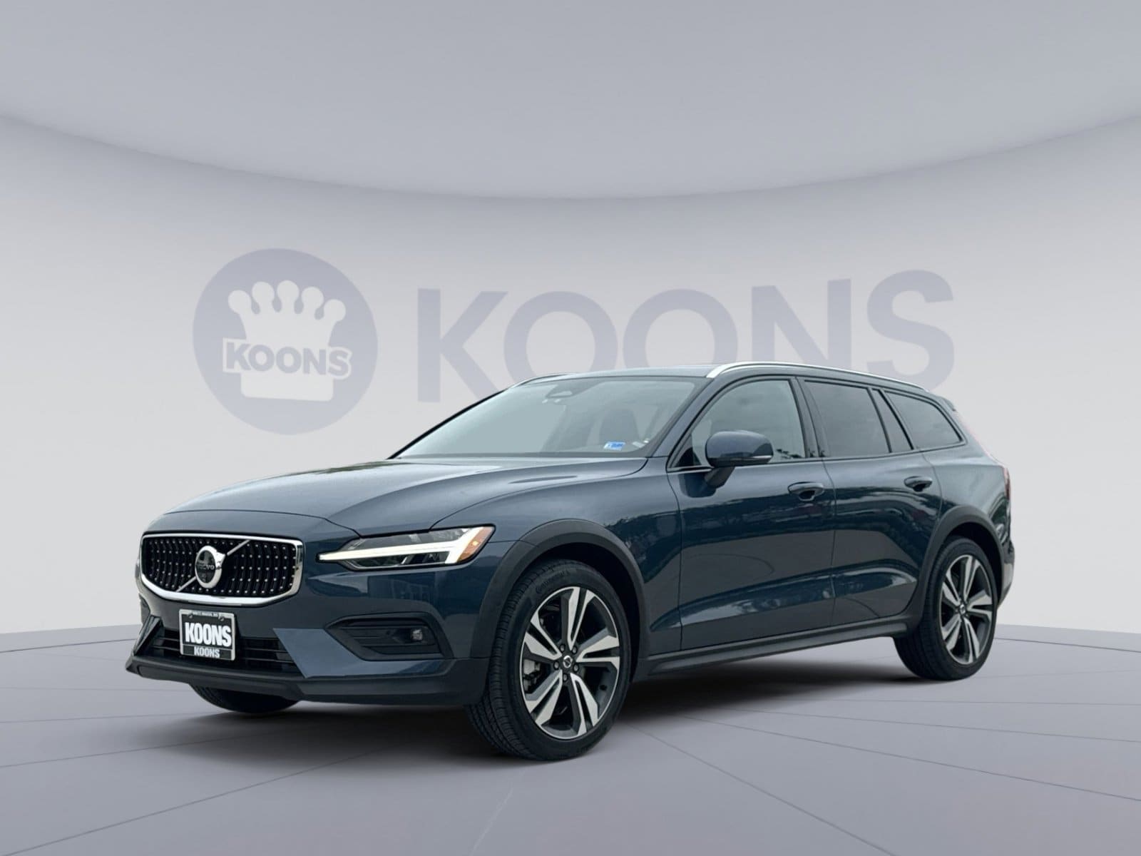 2024 Volvo V60 Cross Country B5 Plus AWD's photo