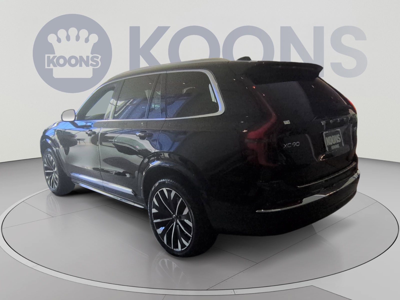 2026 Volvo XC90 Plus - Photo 8