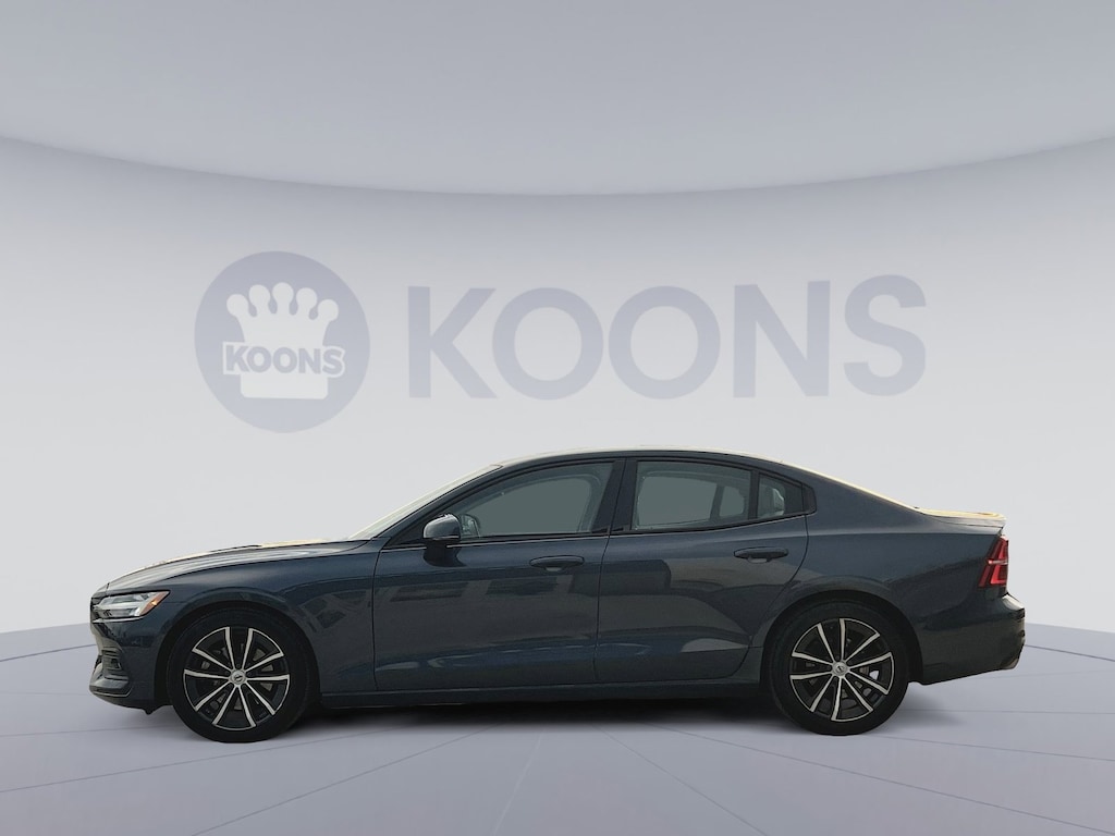 Used 2021 Volvo S60 T5 Momentum Sedan