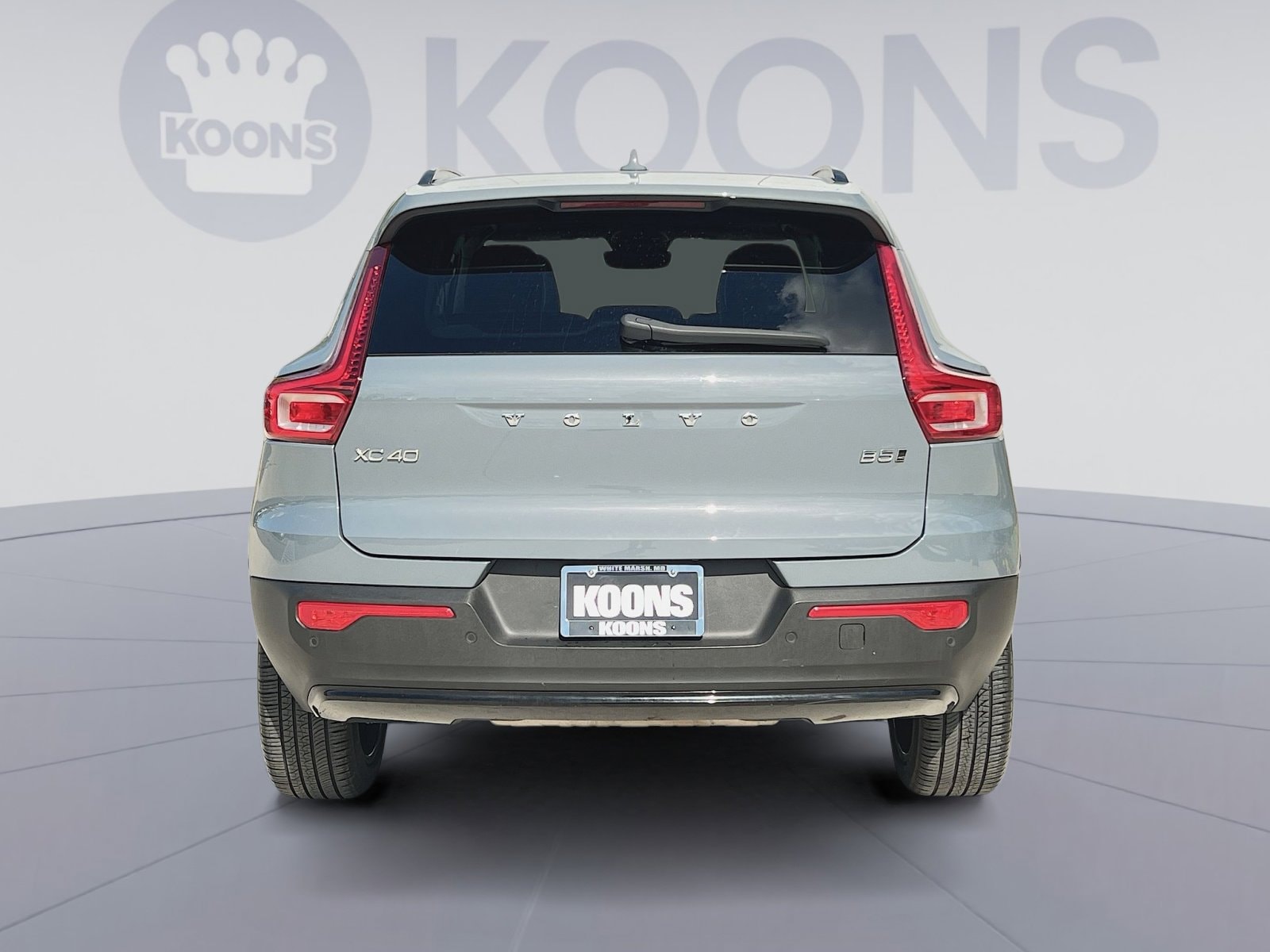 2023 Volvo XC40 B5 Plus Dark AWD's photo