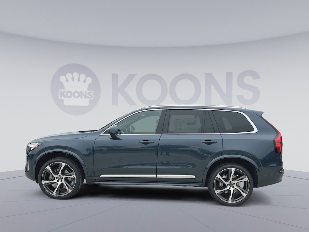 New 2026 Volvo XC90 B5 Core SUV