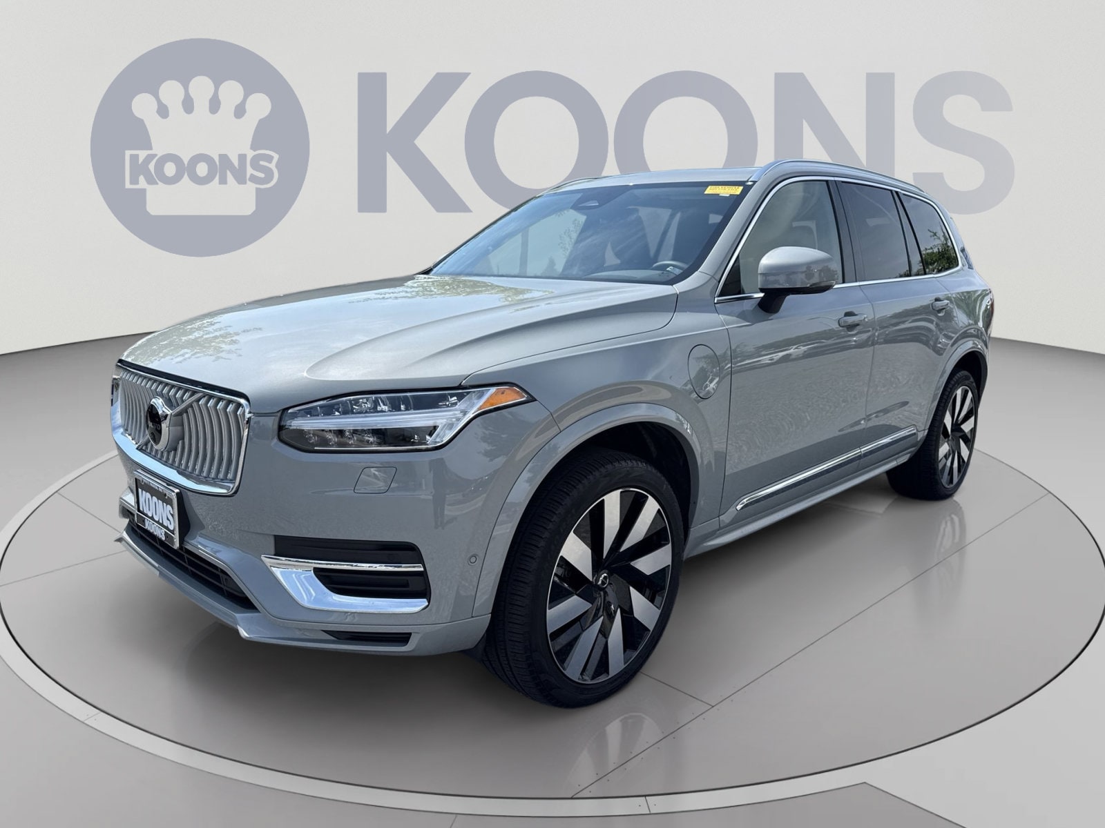 2025 Volvo XC90 Plug-In Hybrid