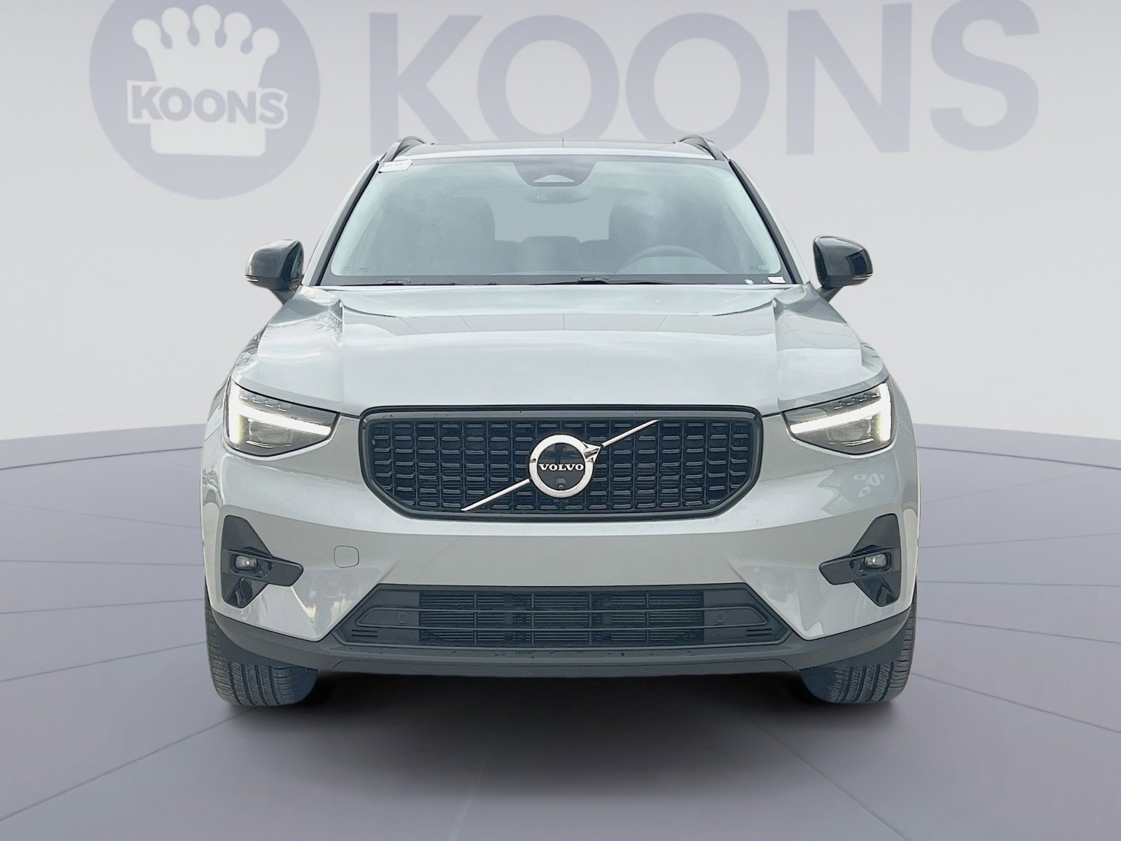 2026 Volvo XC40 Plus - Photo 11