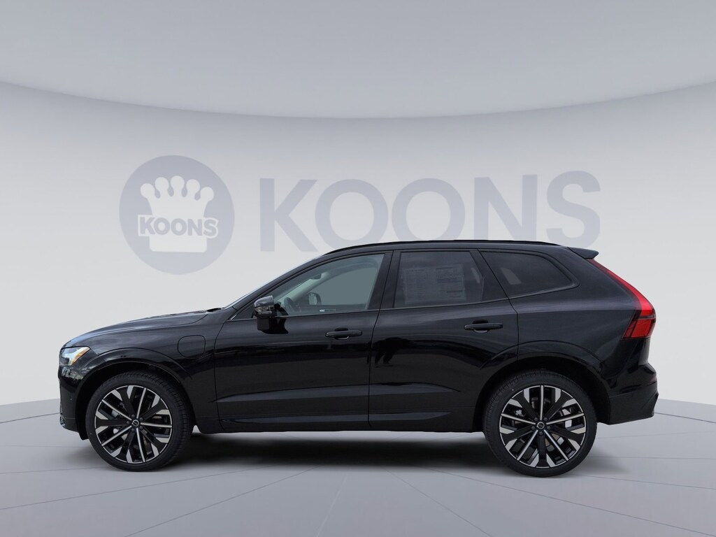 New 2026 Volvo XC60 plug-in hybrid T8 Ultra SUV