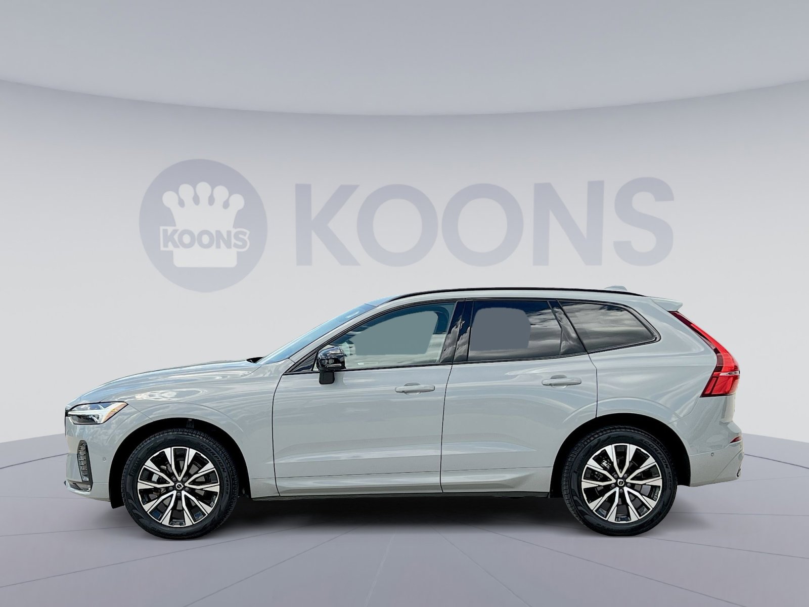 2024 Volvo XC60 B5 Plus photo 2