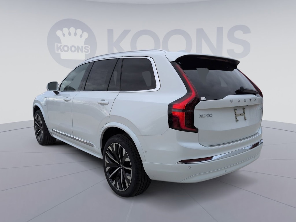 New 2026 Volvo XC90 plug-in hybrid T8 Plus 7-Seater SUV