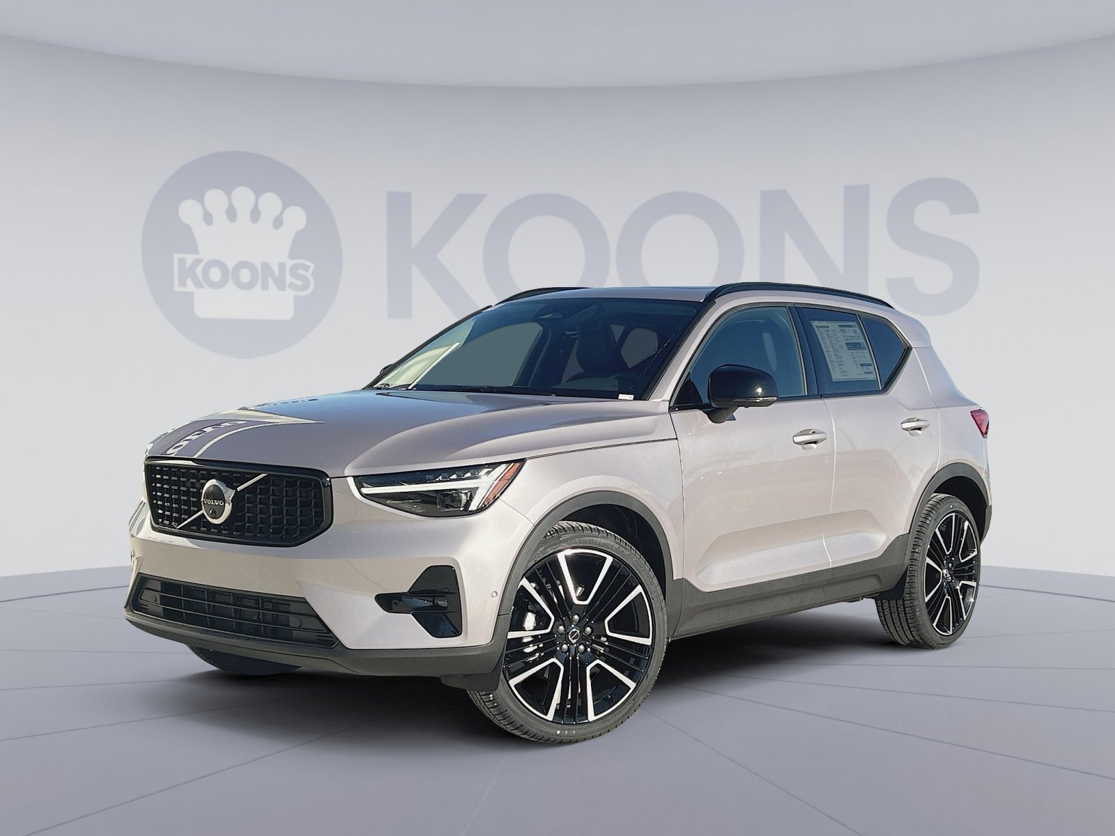 2026 Volvo XC40 B5 Ultra Dark AWD's photo
