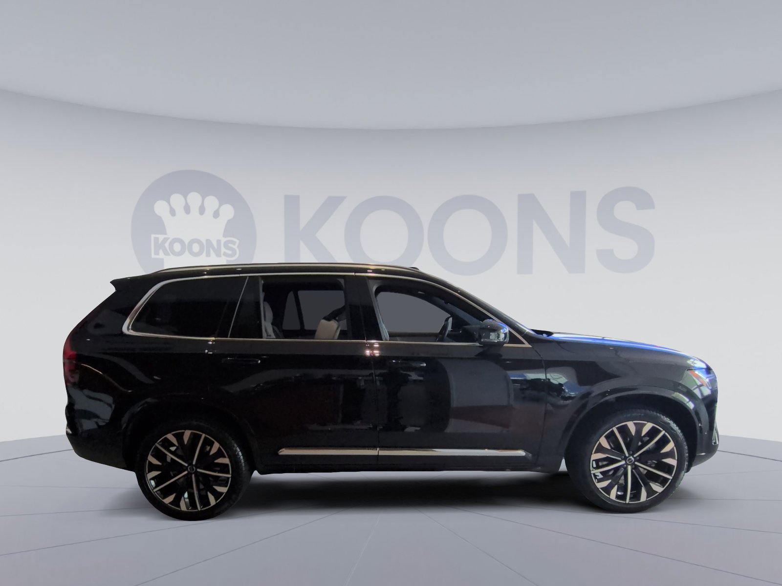 2026 Volvo XC90 Plus - Photo 8