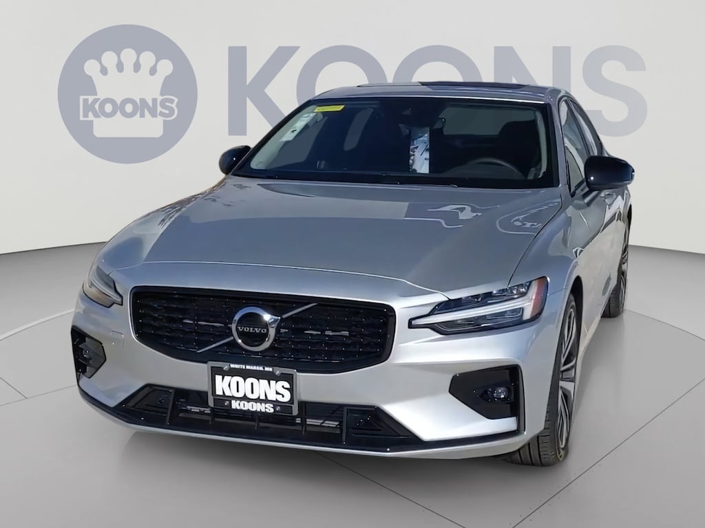 Certified 2022 Volvo S60 B5 Momentum Sedan