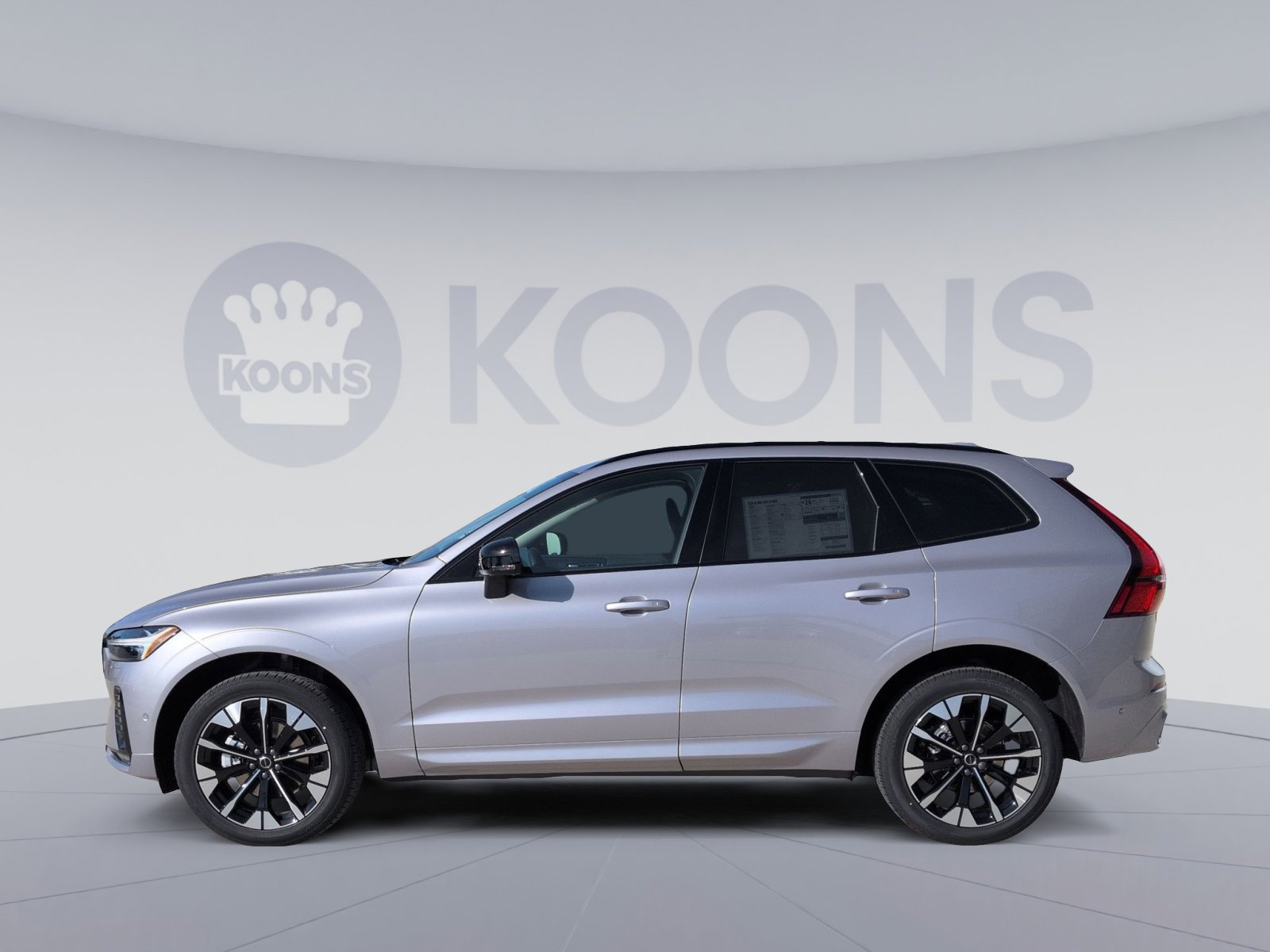 2026 Volvo XC60 B5 Plus photo 2