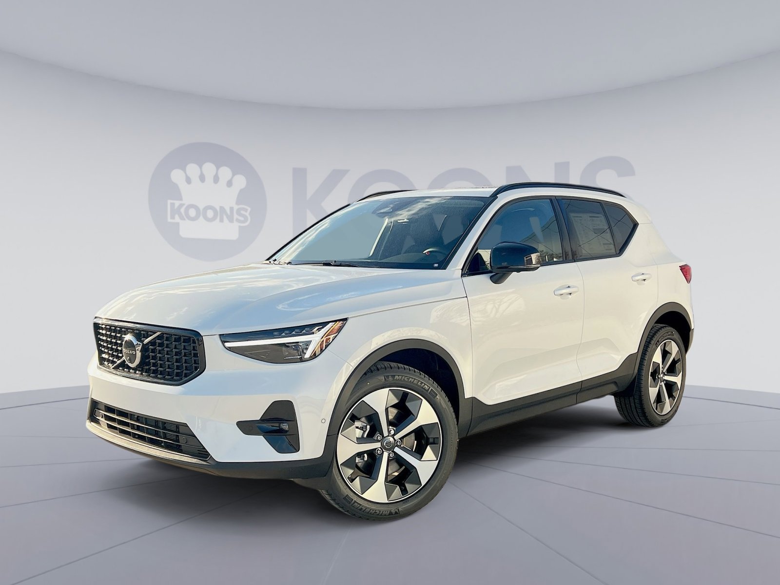 2026 Volvo XC40 Plus's photo