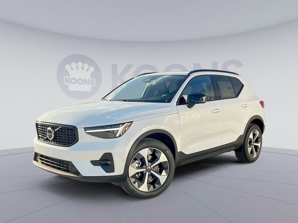 New 2026 Volvo XC40 B5 Plus SUV