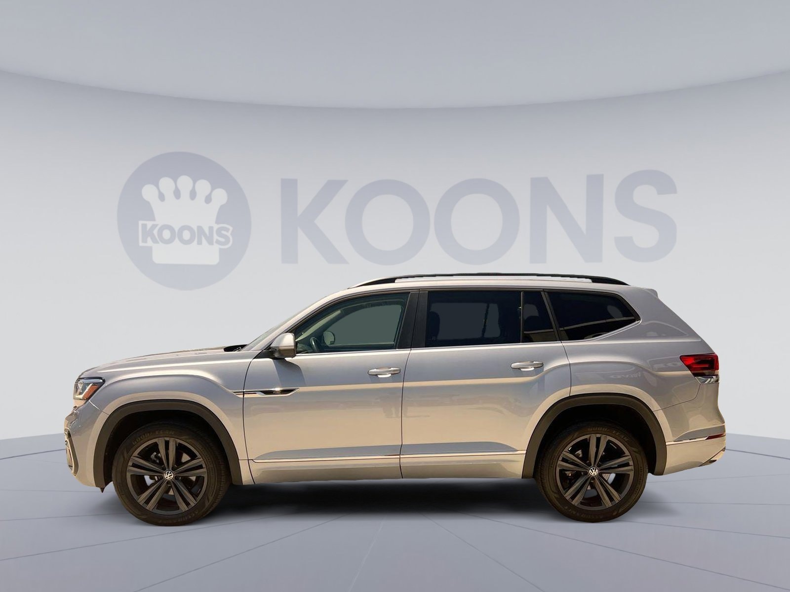 Used 2021 Volkswagen Atlas SE w/Tech R-Line with VIN 1V2NR2CA3MC593609 for sale in White Marsh, MD