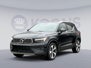 2025 Volvo XC40 B5 Plus Bright Theme SUV I-4 cyl All-Wheel Drive