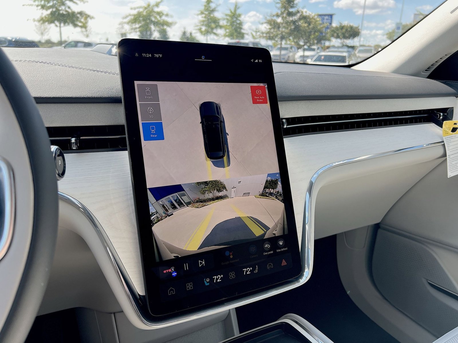 2025 Volvo EX90 Plus - Photo 19